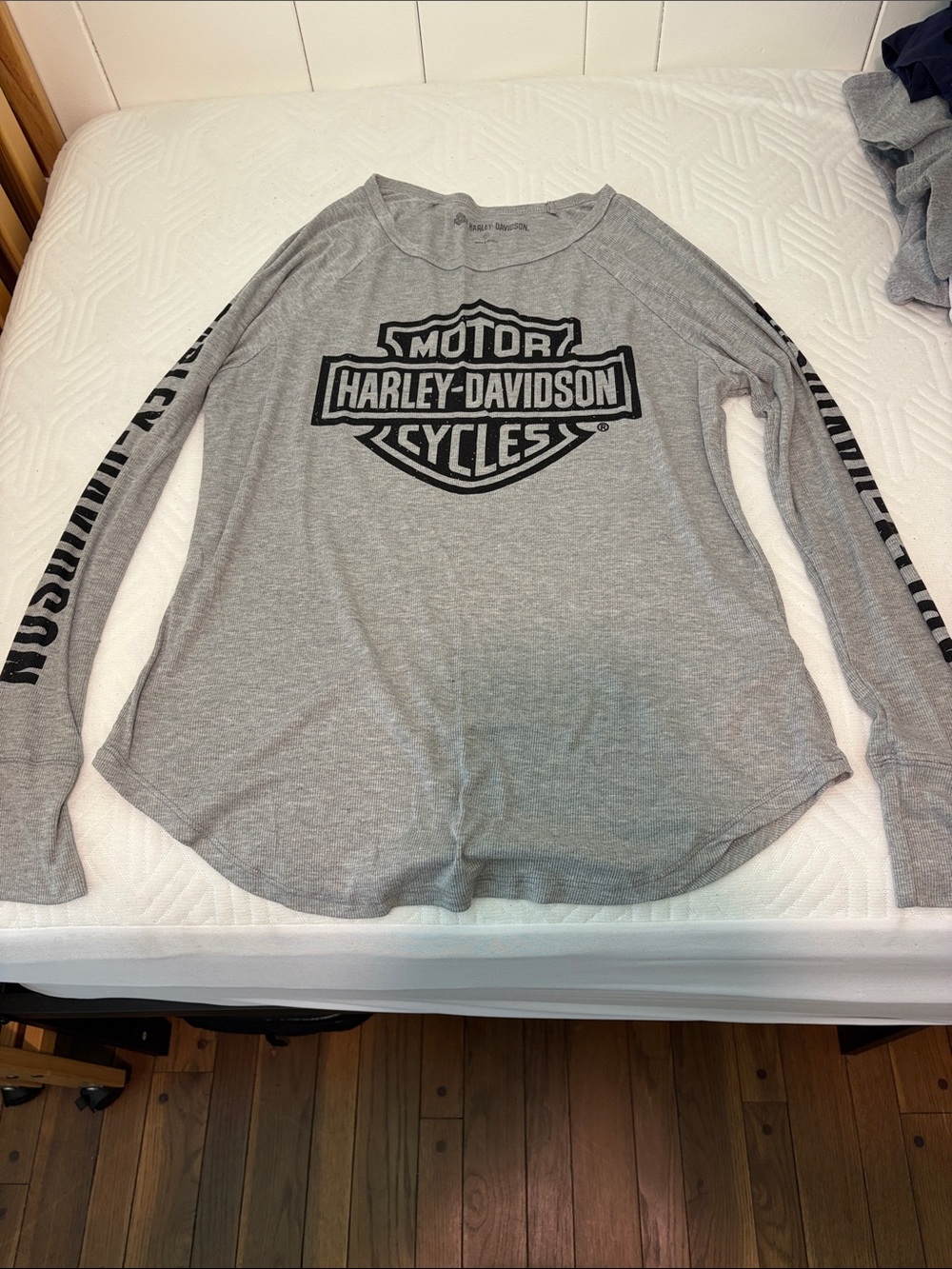 Harley-Davidson Gray Long Sleeve Logo Tee with Black Shield
